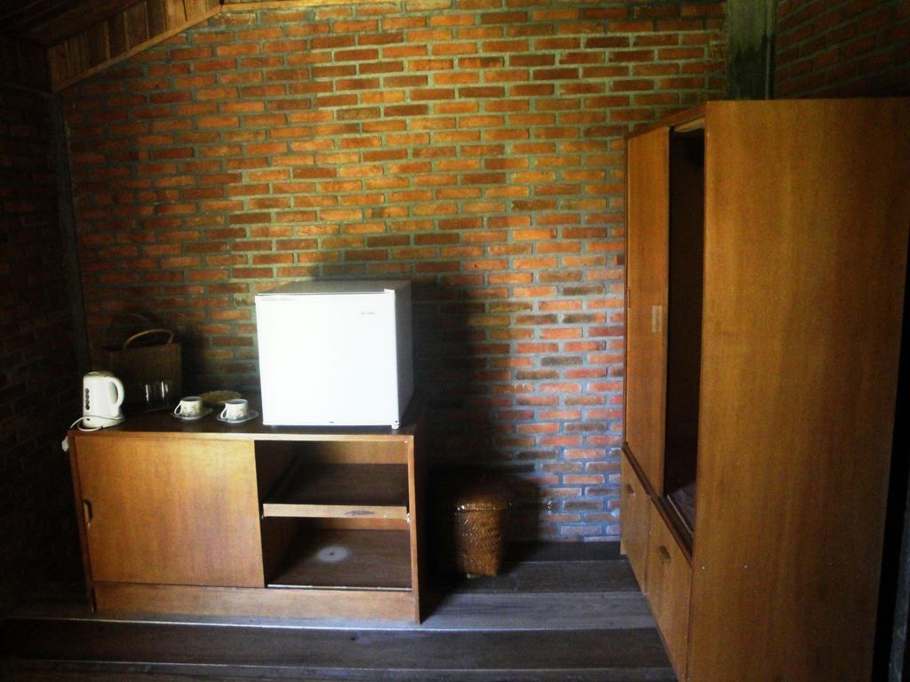 Gardenia Country Inn Tomohon Quarto foto