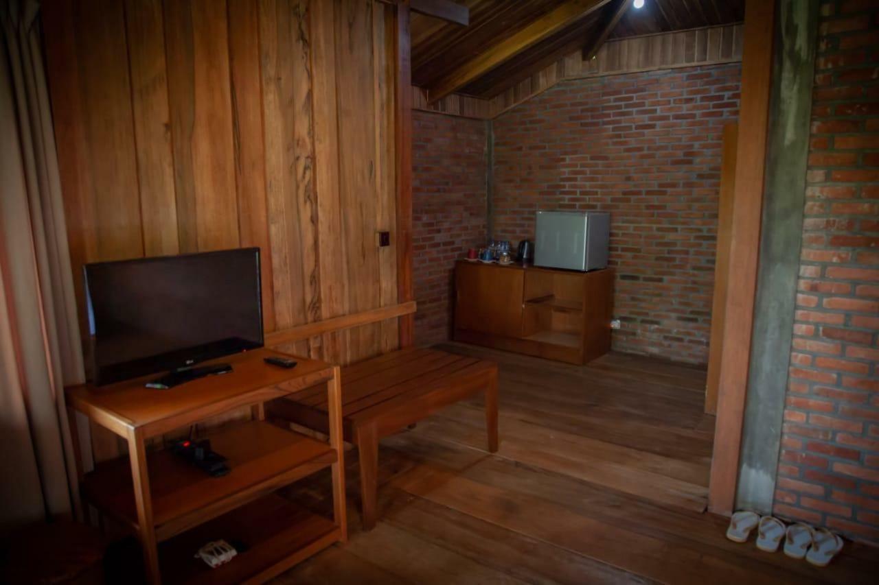 Gardenia Country Inn Tomohon Exterior foto